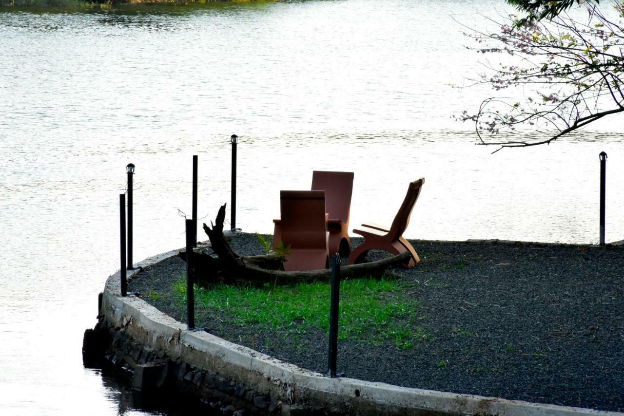 Pelican Lake ウダワラウェ エクステリア 写真